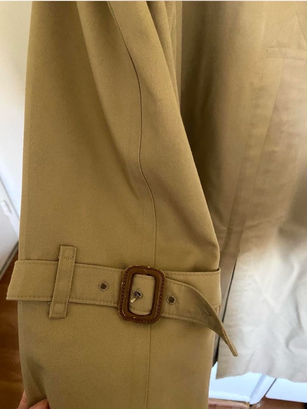 Burberry Beige Trench Coat with Classic Nova Check Lining - Picture 4 of 7